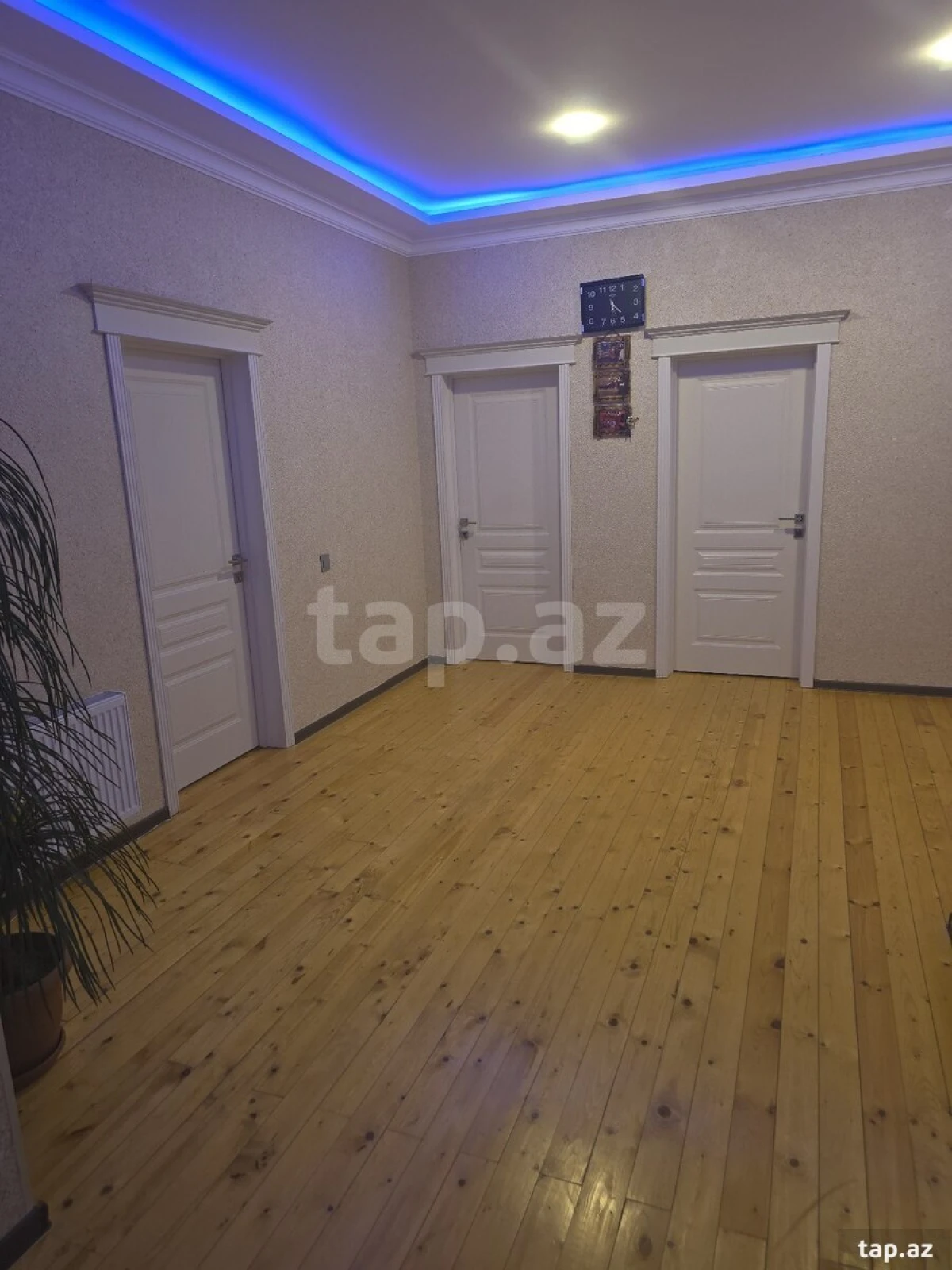 Satılır 4 otaqlı həyət evi