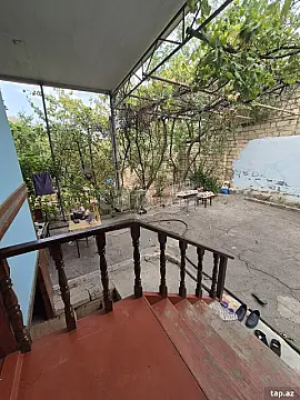 Satılır 4 otaqlı həyət evi