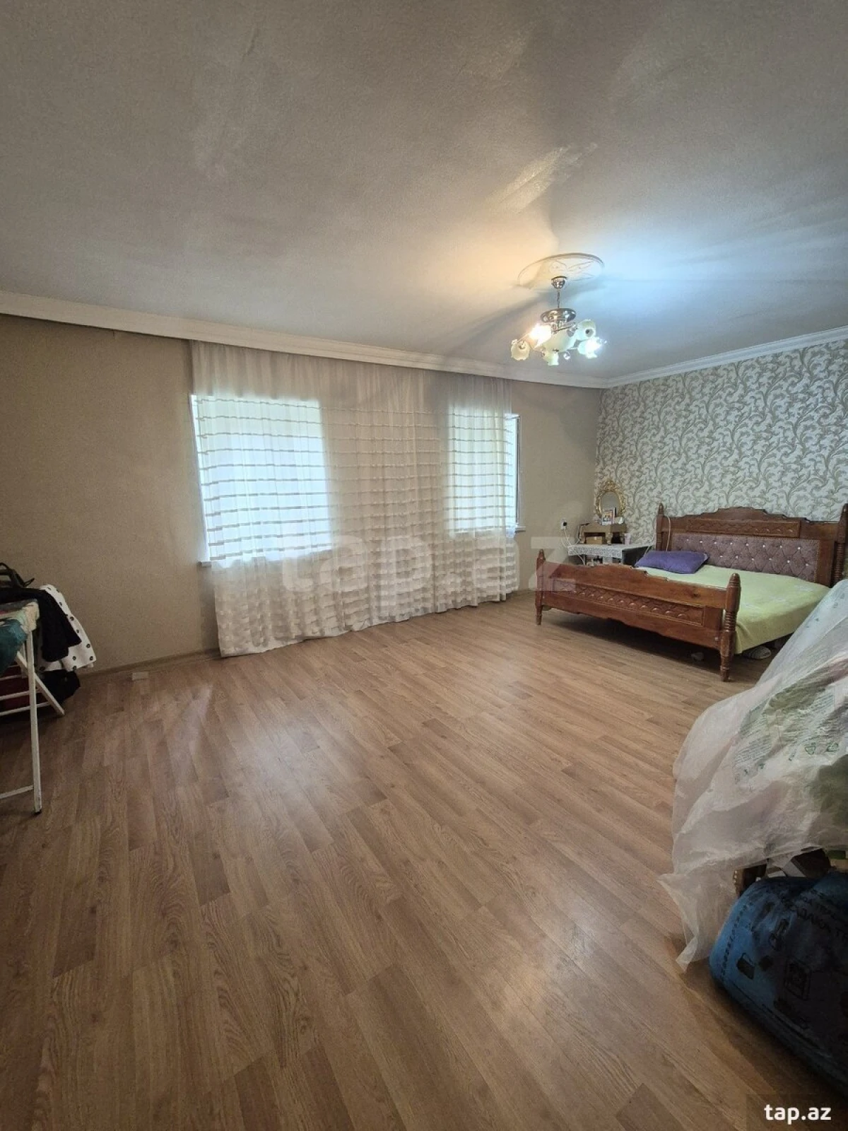 Satılır 4 otaqlı həyət evi