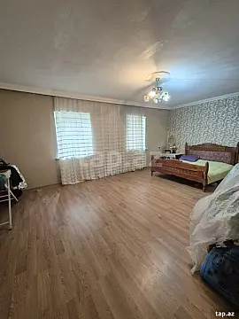 Satılır 4 otaqlı həyət evi