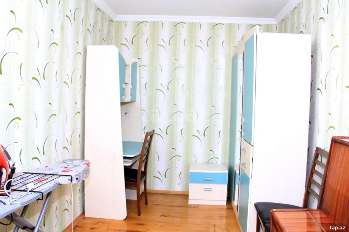 Satılır 6 otaqlı həyət evi