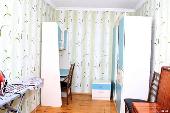 Satılır 6 otaqlı həyət evi