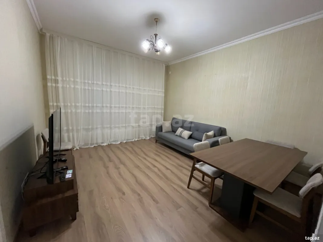 Kirayə verilir 3 otaqlı yeni tikili 82 m²