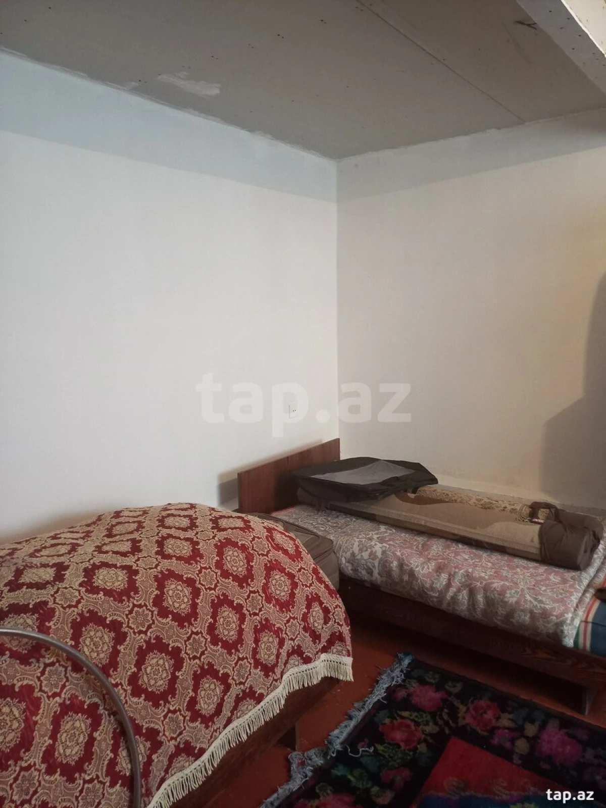 Satılır 8 otaqlı həyət evi 140 m²