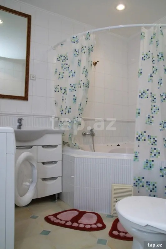 Kirayə verilir 2 otaqlı mənzil 65 m²
