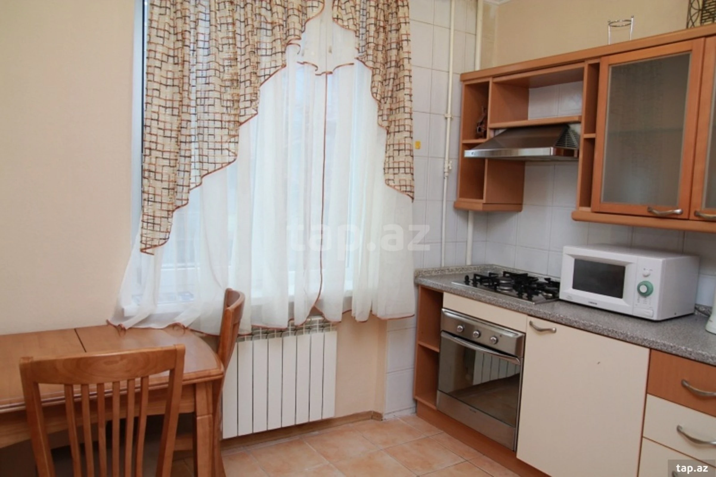 Kirayə verilir 2 otaqlı mənzil 65 m²