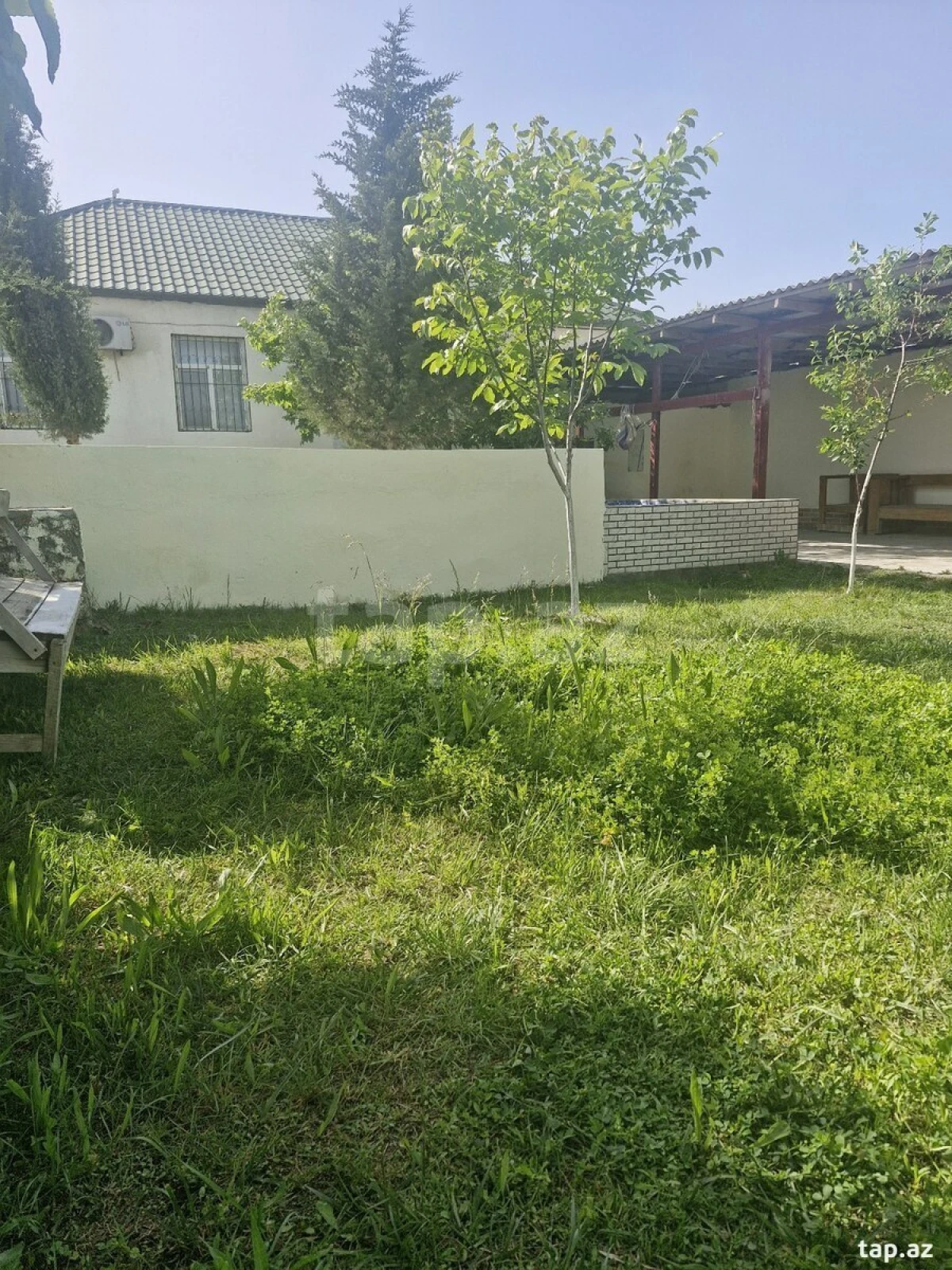 Satılır 3 otaqlı həyət evi