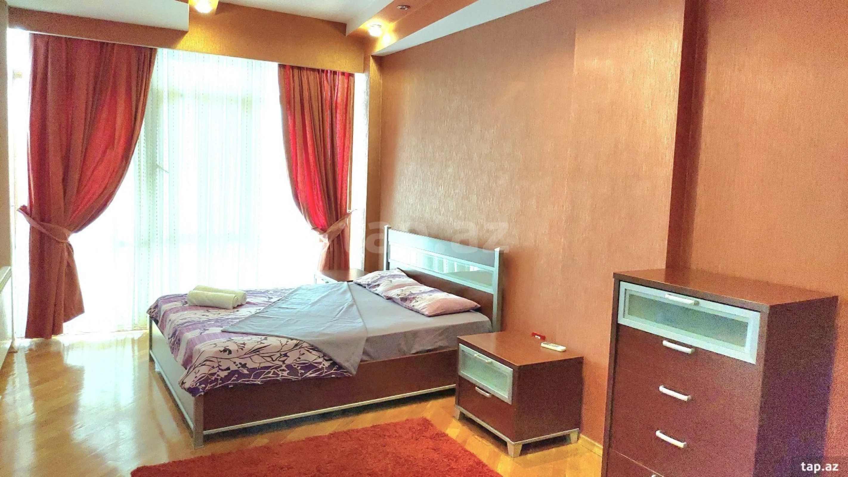 Kirayə verilir 3 otaqlı yeni tikili 145 m²