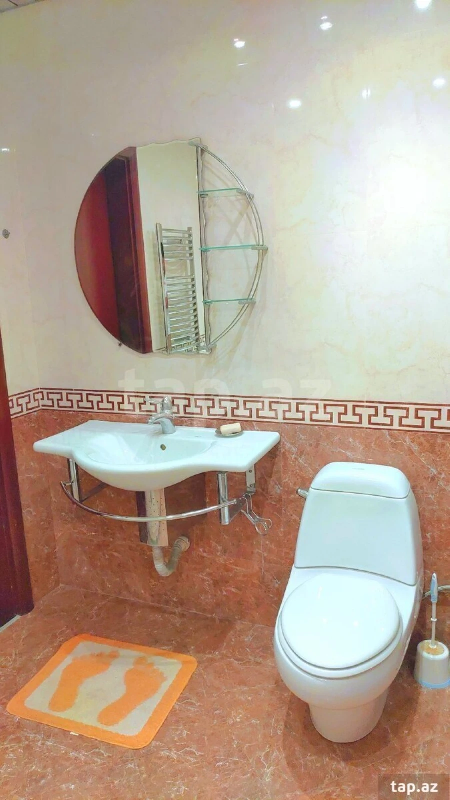 Kirayə verilir 3 otaqlı yeni tikili 145 m²