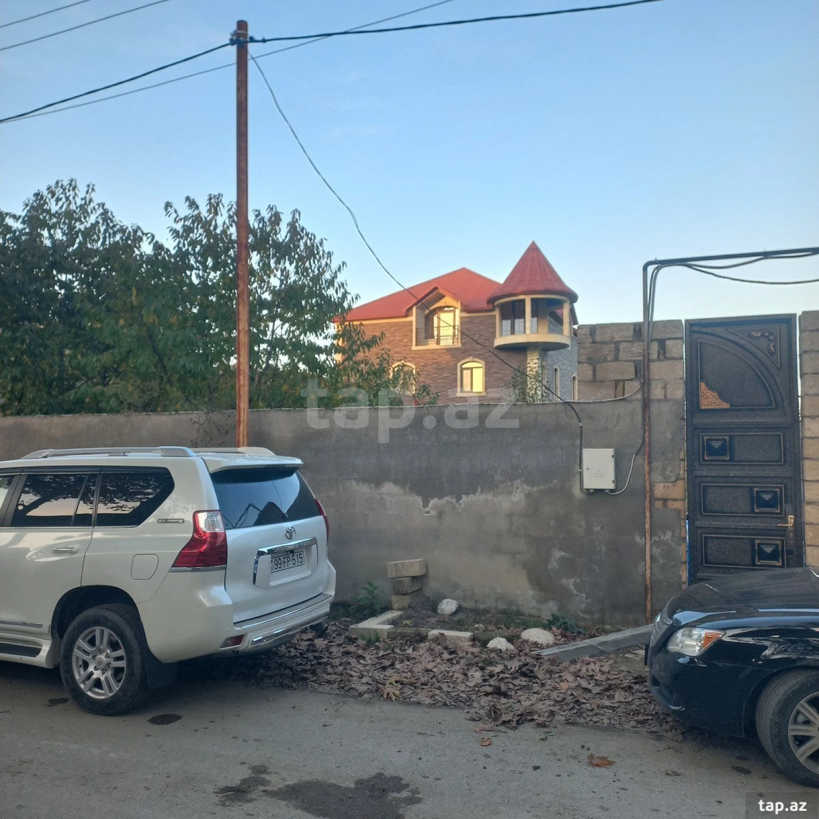 Satılır 6 otaqlı həyət evi