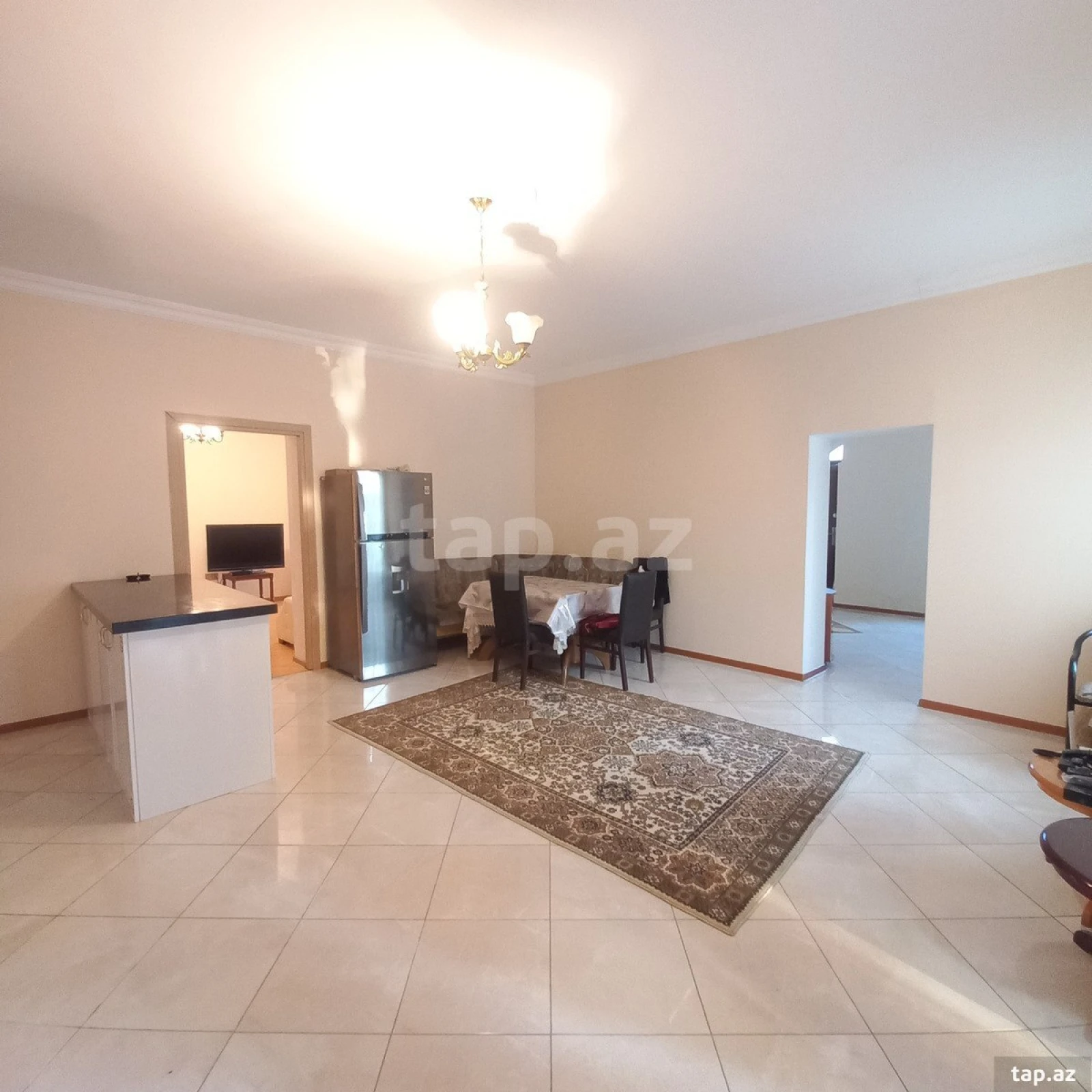 Satılır 6 otaqlı həyət evi