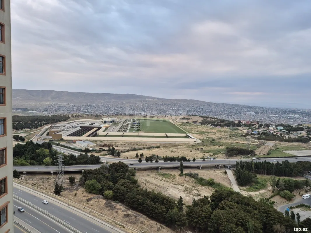 Satılır 3 otaqlı yeni tikili 115 m²