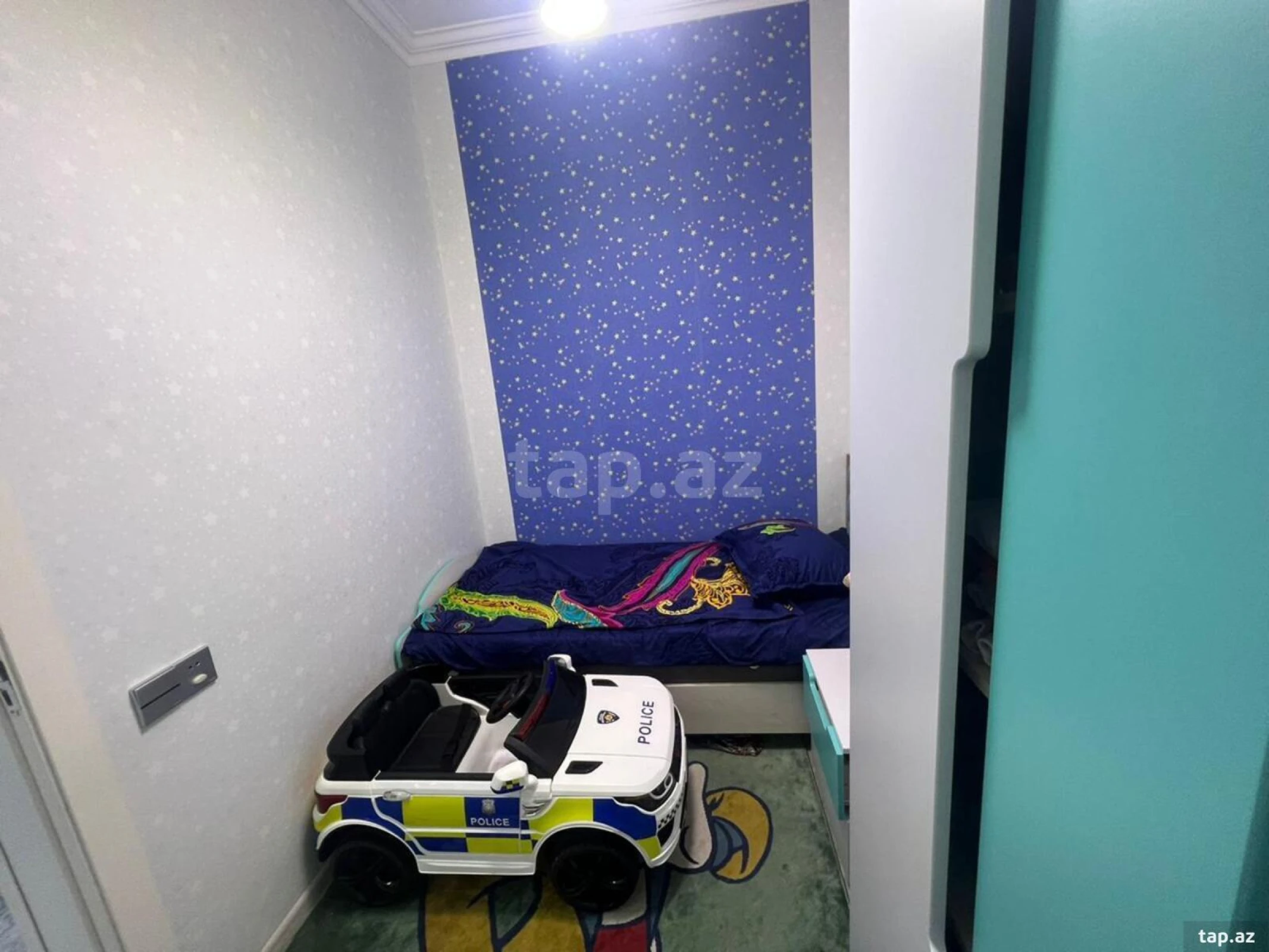 Satılır 3 otaqlı yeni tikili 115 m²