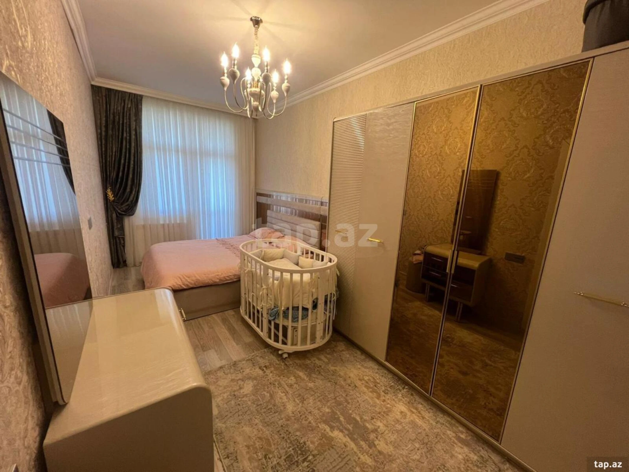 Satılır 3 otaqlı yeni tikili 115 m²