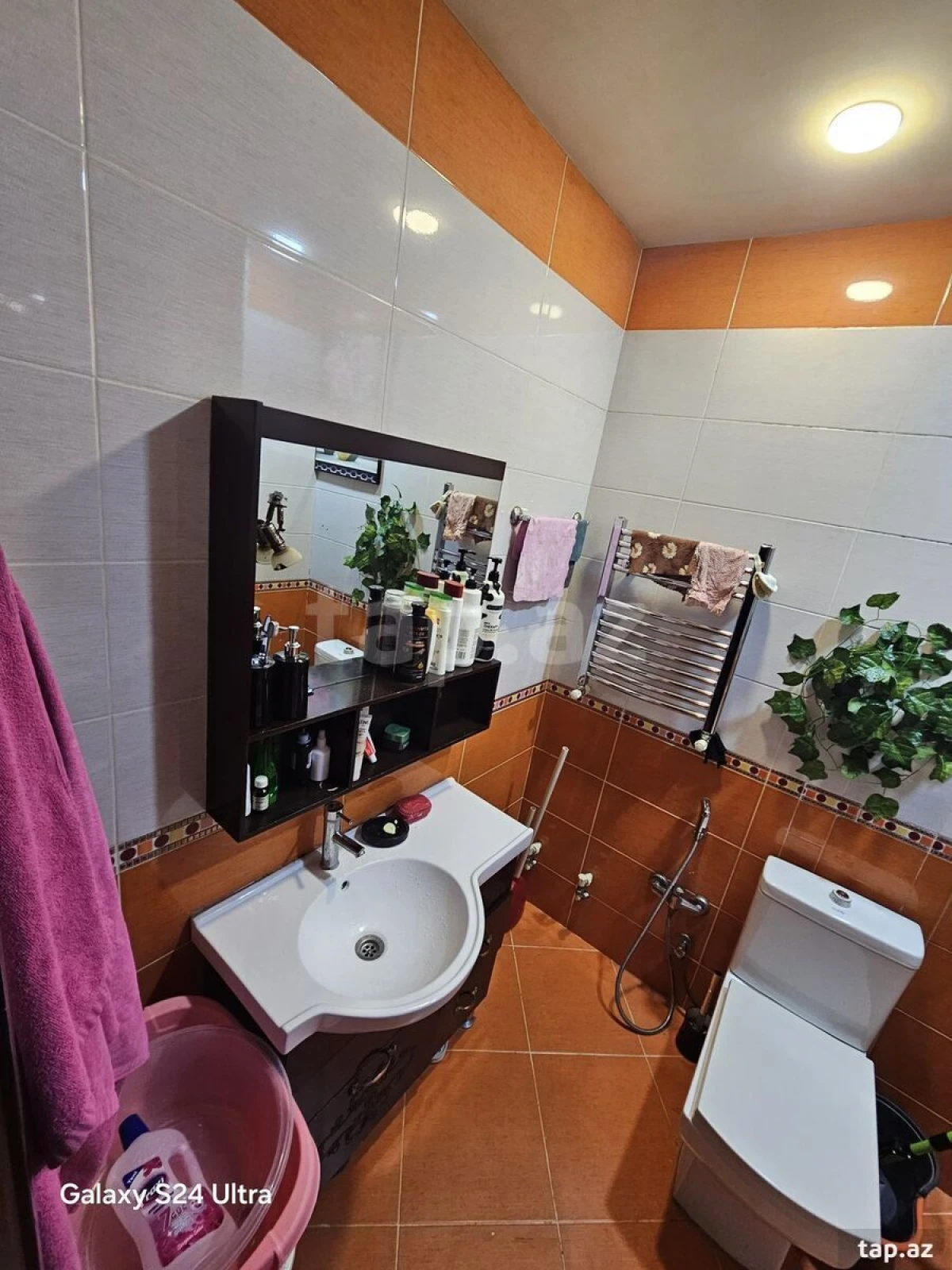 Kirayə verilir 2 otaqlı yeni tikili 75 m²