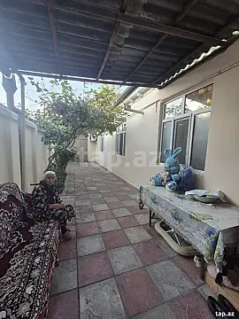 Satılır 4 otaqlı həyət evi