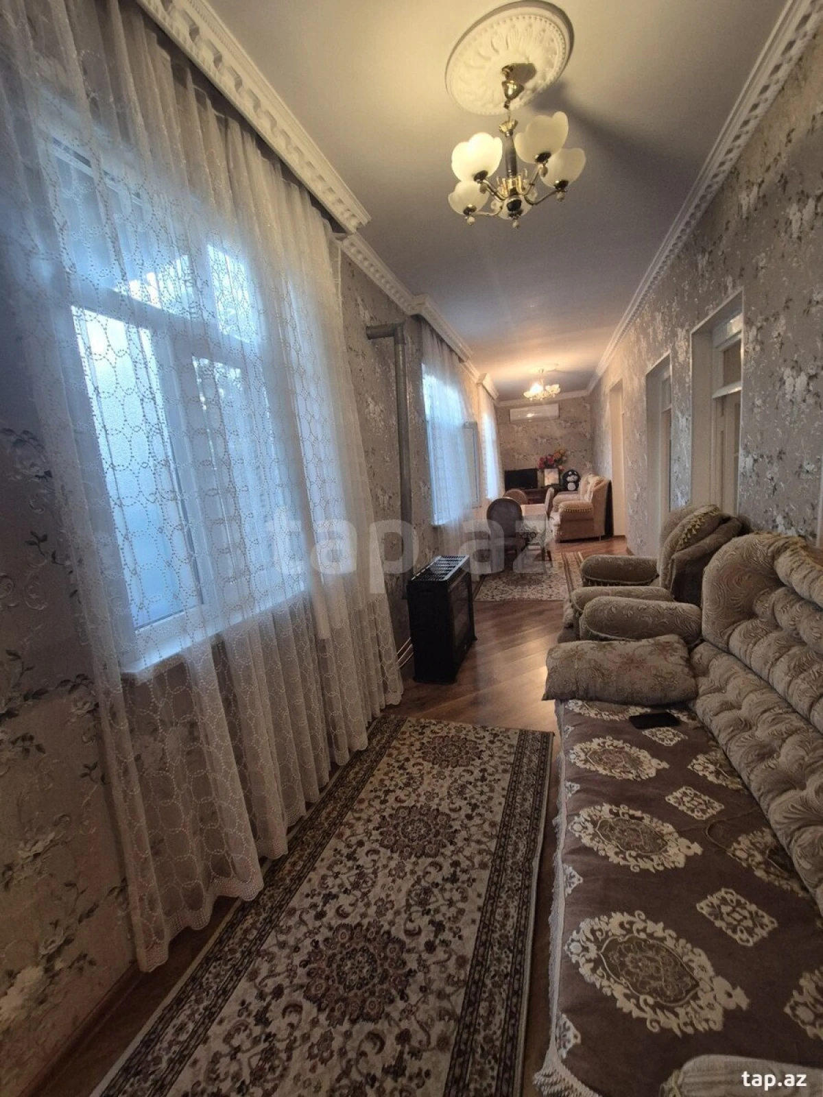 Satılır 4 otaqlı həyət evi