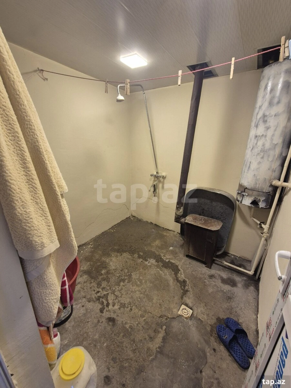 Satılır 4 otaqlı həyət evi