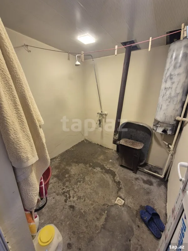 Satılır 4 otaqlı həyət evi