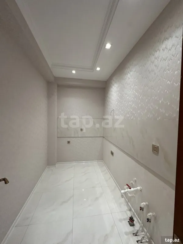 Satılır 2 otaqlı yeni tikili 50 m²