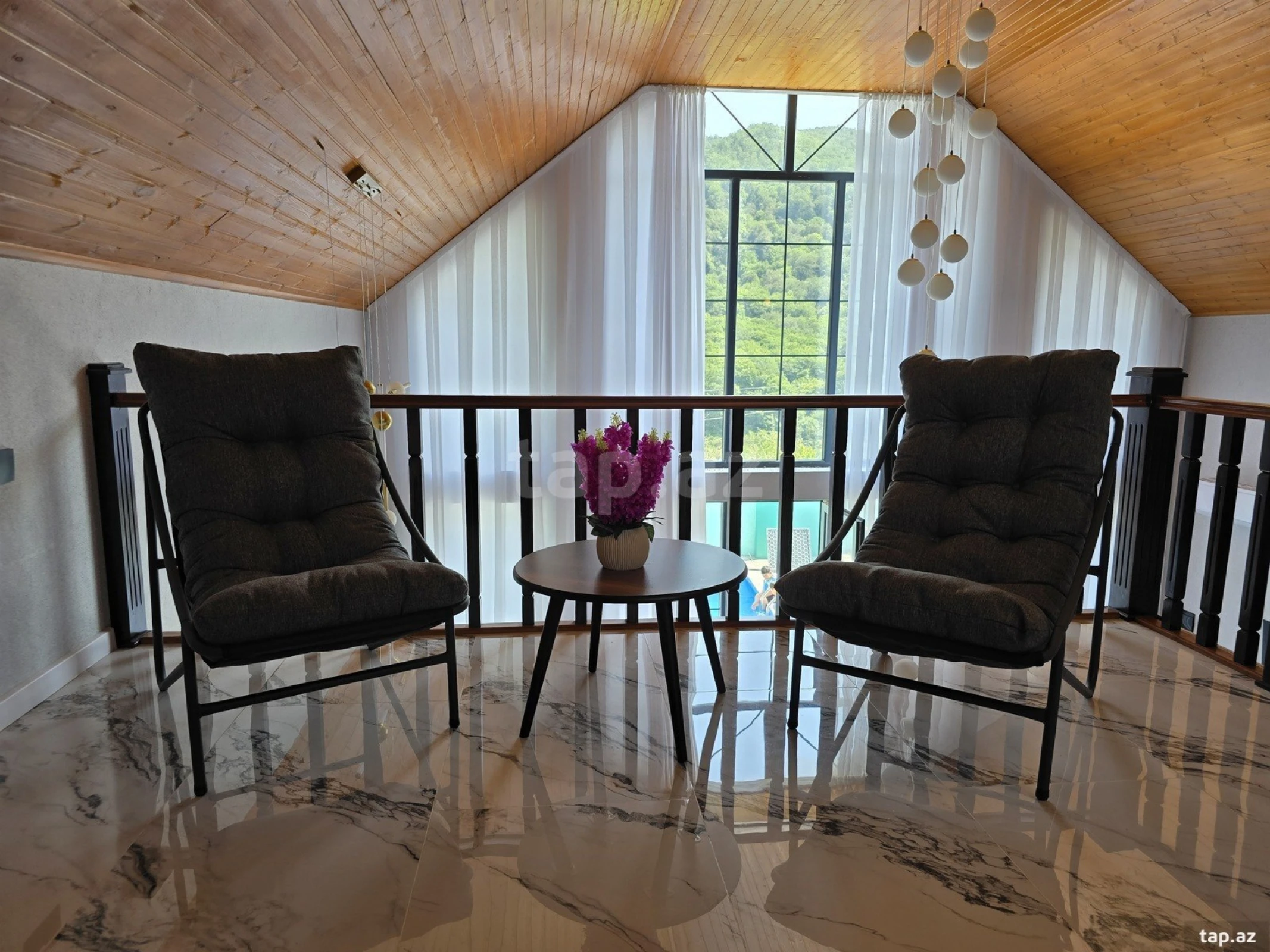 Kirayə verilir 3 otaqlı həyət evi