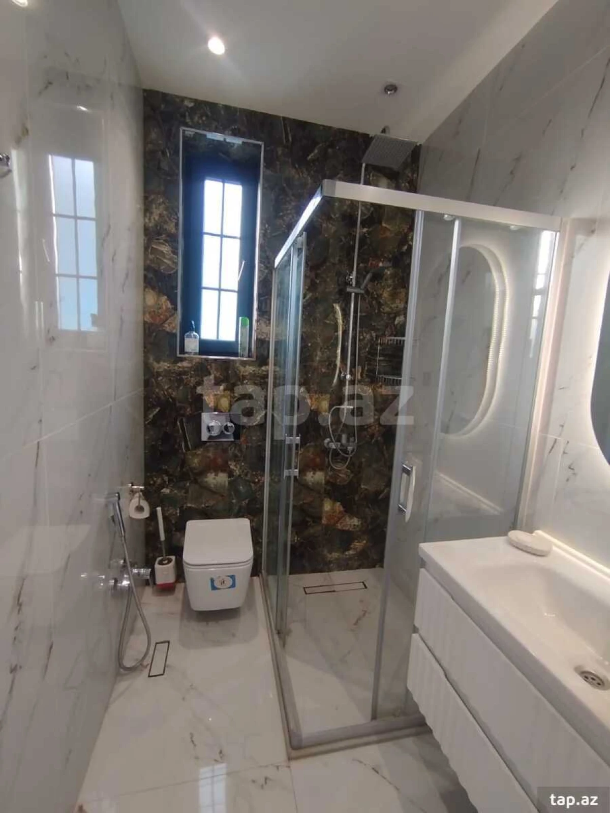 Kirayə verilir 3 otaqlı həyət evi