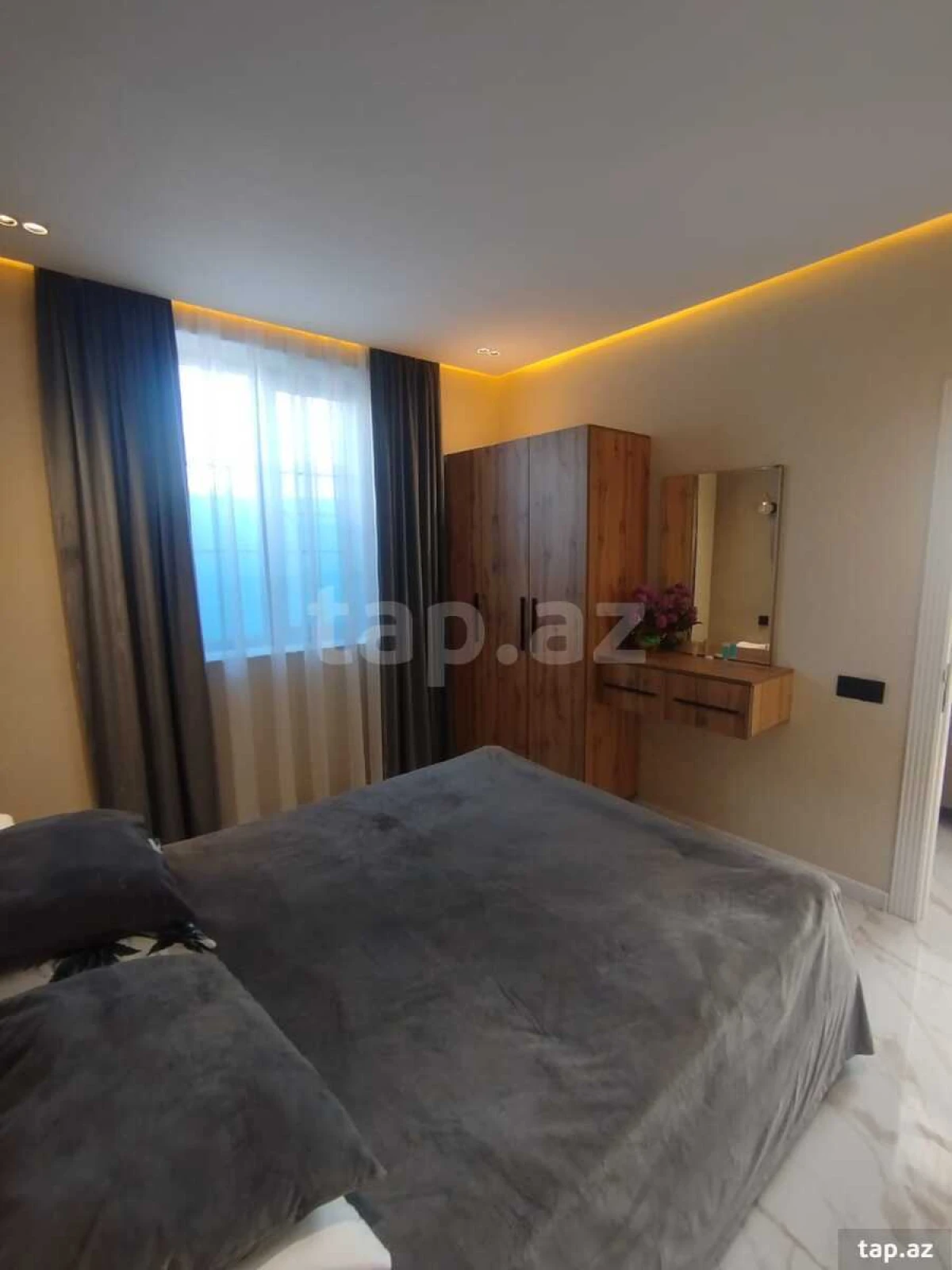 Kirayə verilir 3 otaqlı həyət evi