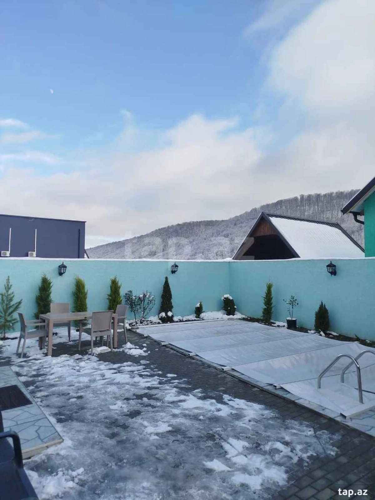 Kirayə verilir 3 otaqlı həyət evi