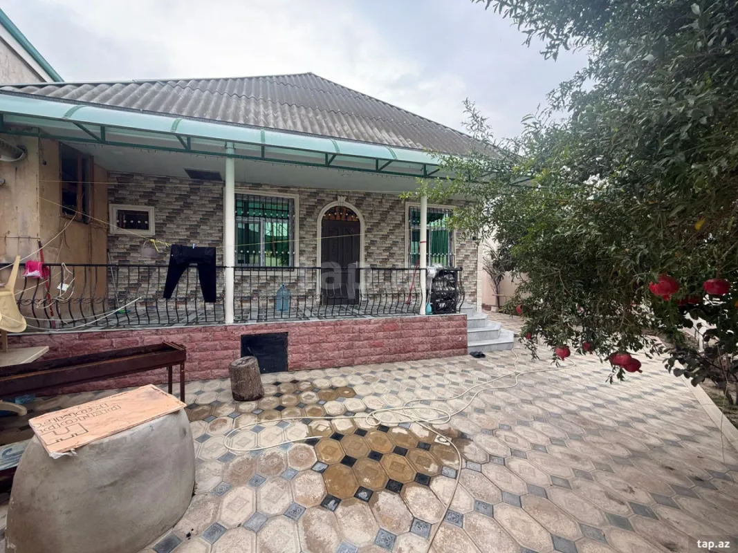 Satılır 3 otaqlı həyət evi