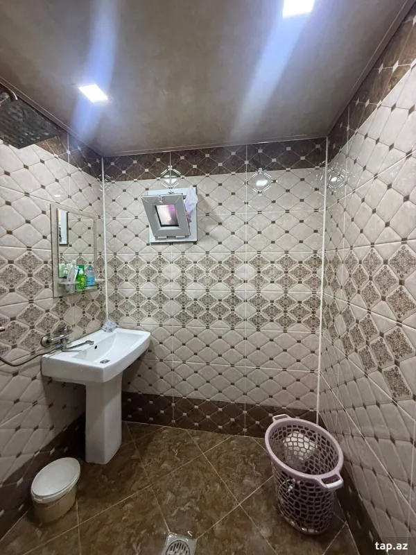 Satılır 3 otaqlı həyət evi