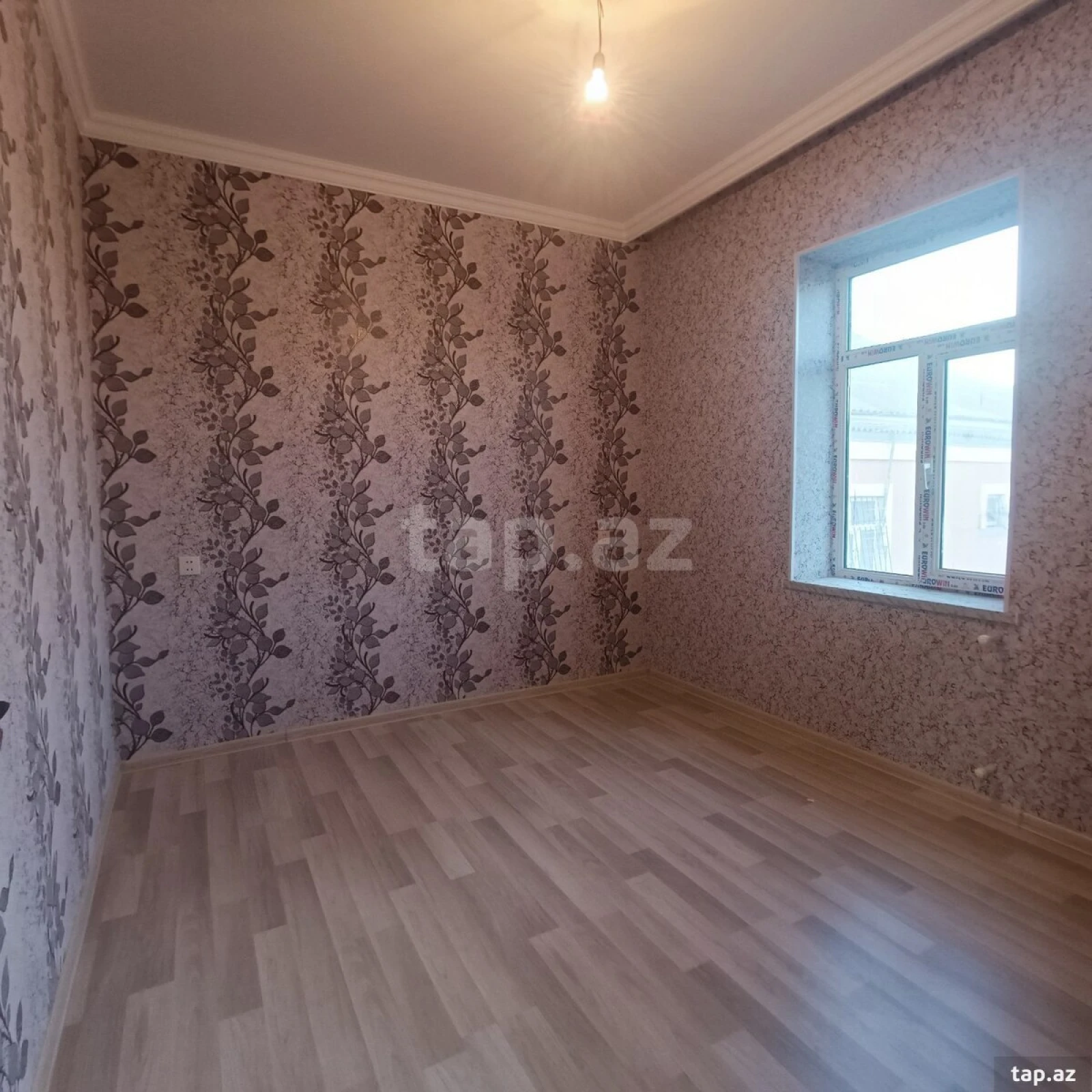 Satılır 4 otaqlı həyət evi