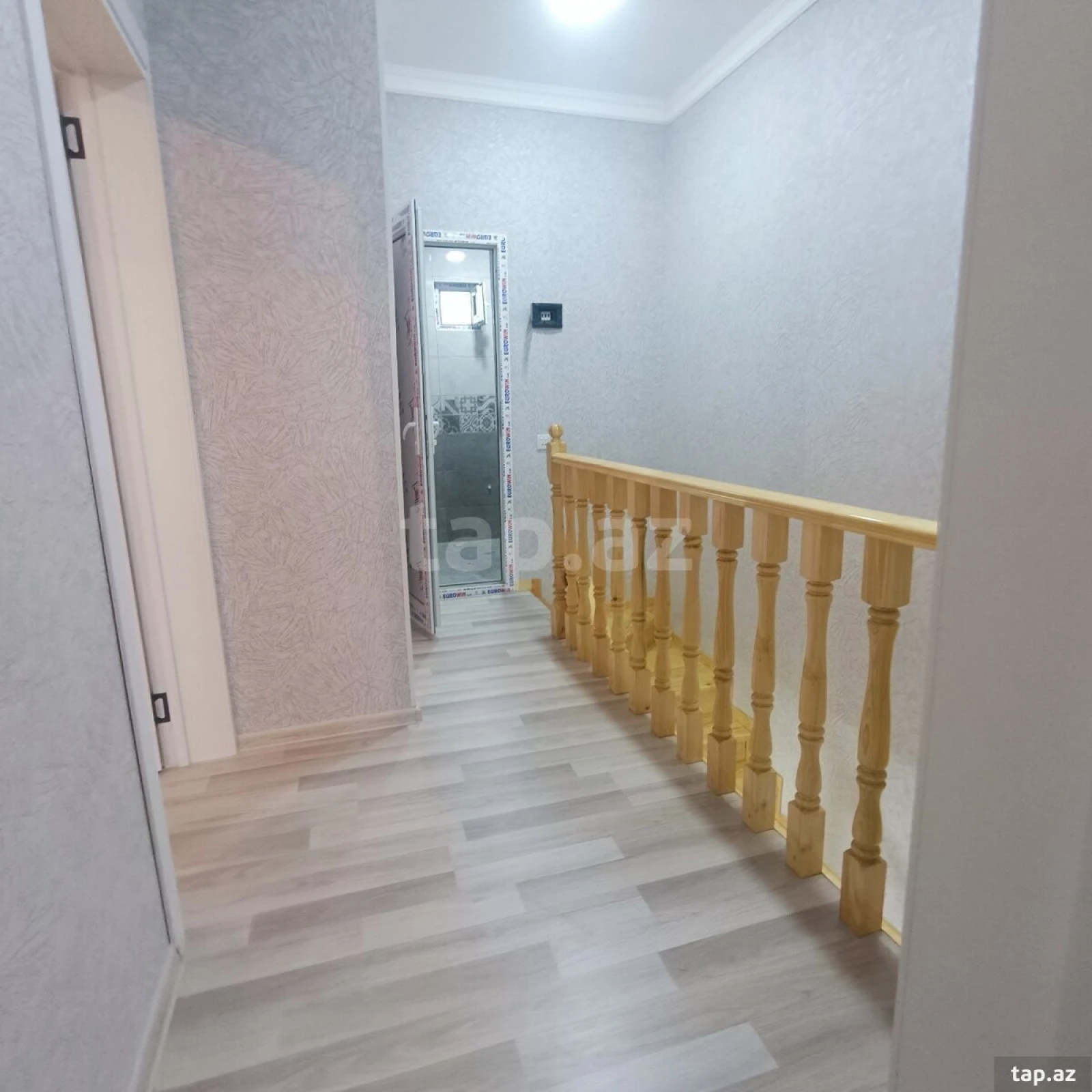 Satılır 4 otaqlı həyət evi