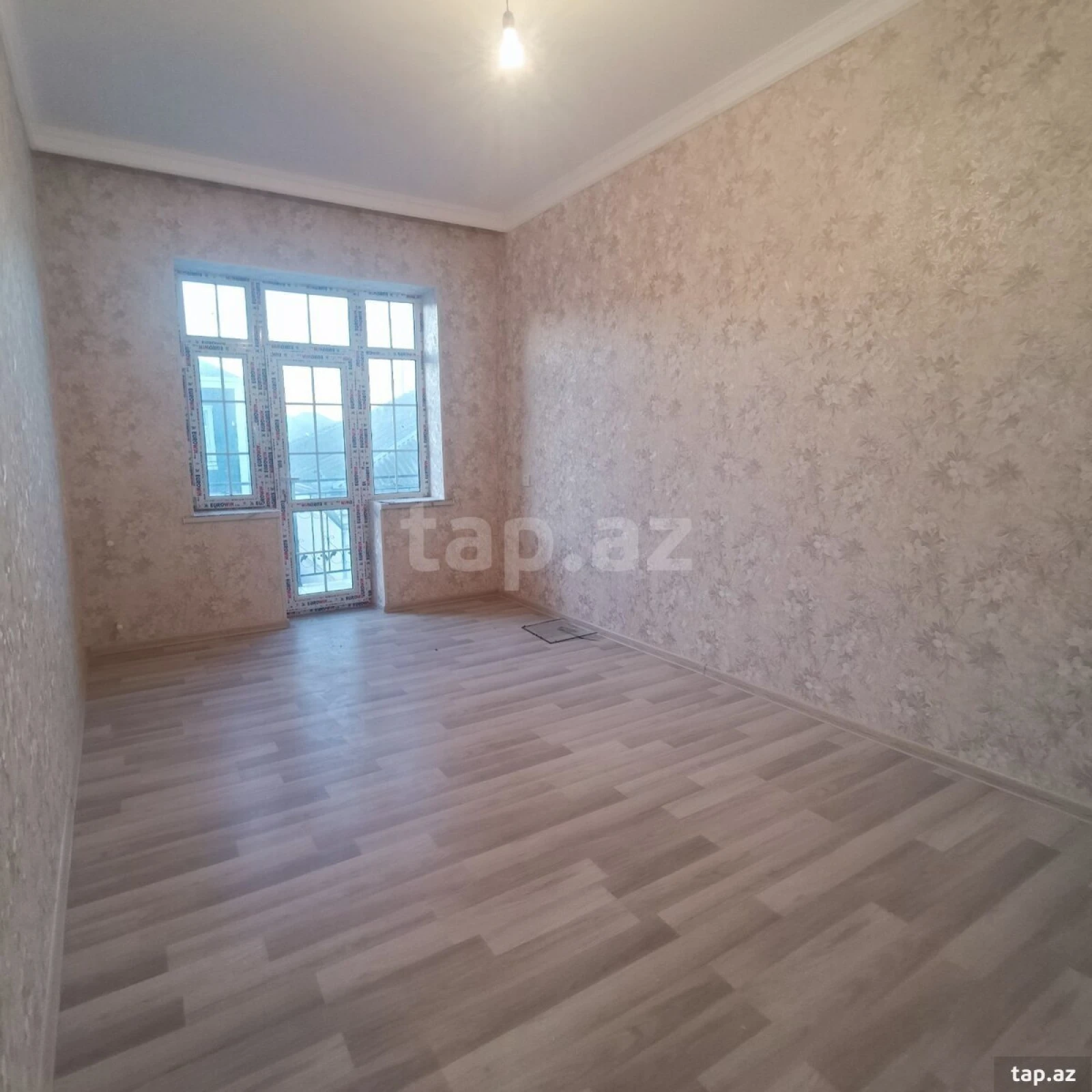 Satılır 4 otaqlı həyət evi