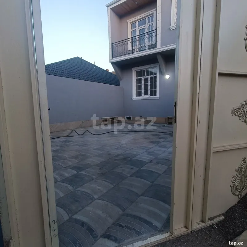 Satılır 4 otaqlı həyət evi