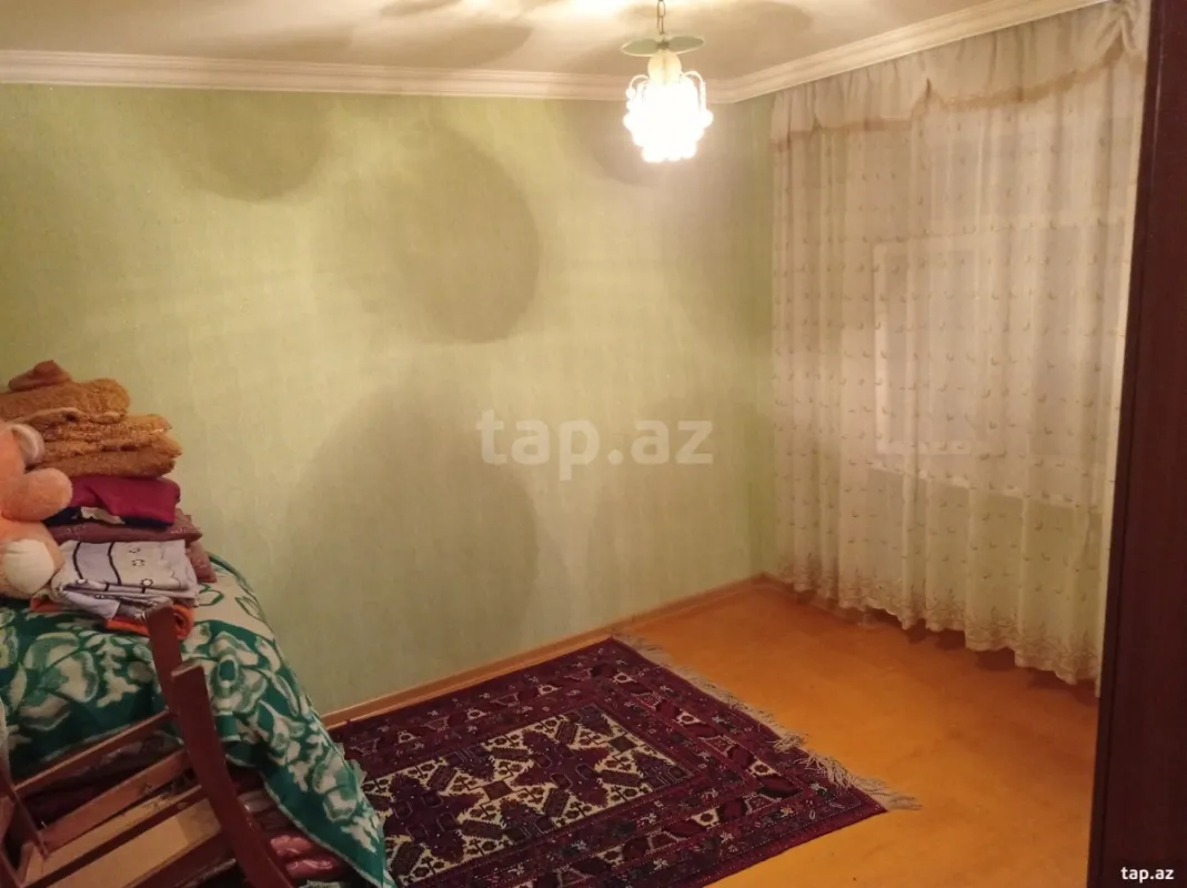 Satılır 5 otaqlı mənzil 72 m²