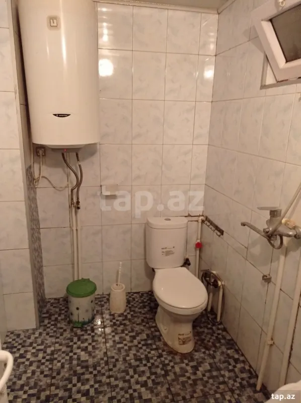 Satılır 5 otaqlı mənzil 72 m²