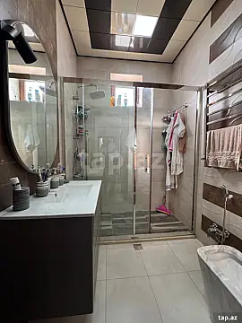 Satılır 5 otaqlı həyət evi