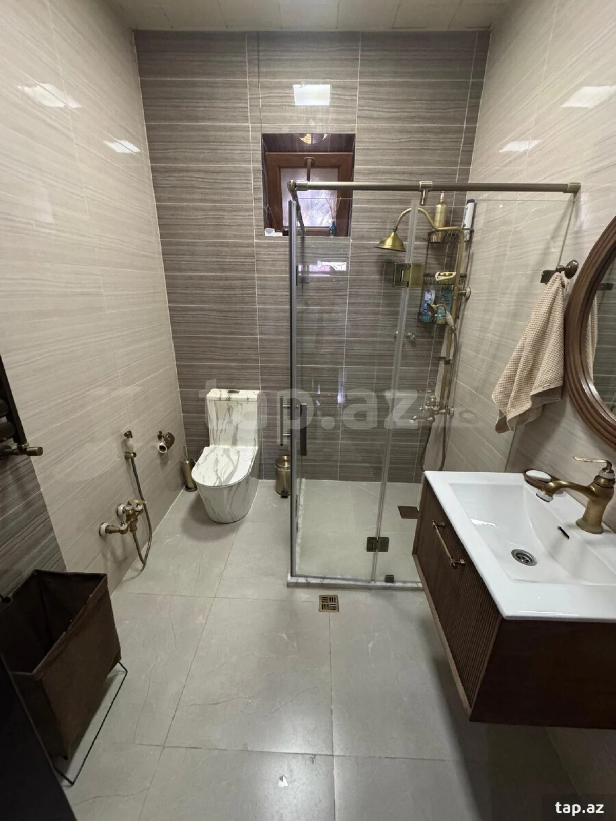 Satılır 5 otaqlı həyət evi