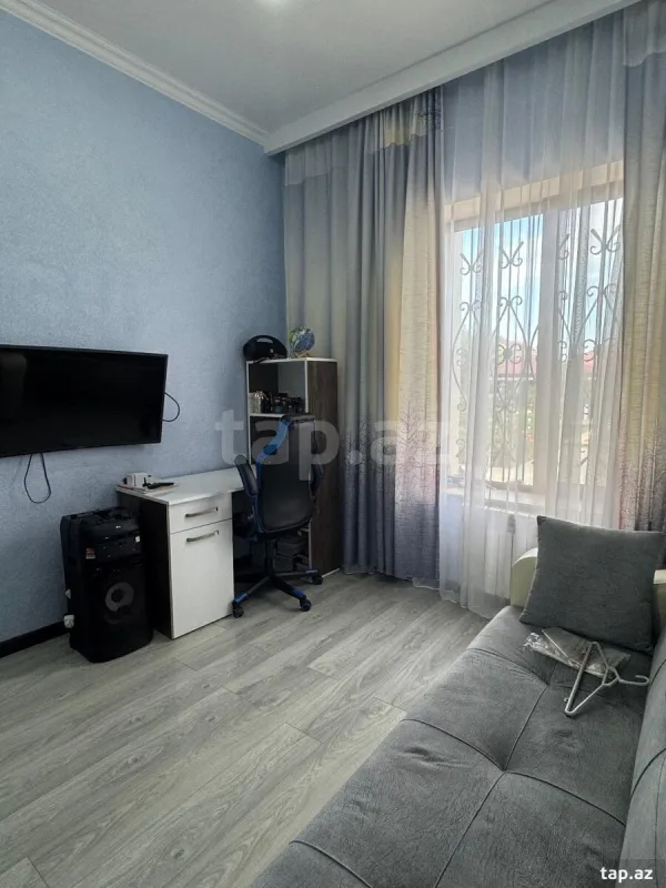 Satılır 5 otaqlı həyət evi