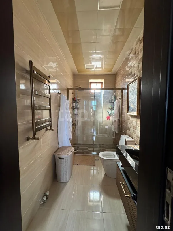 Satılır 5 otaqlı həyət evi