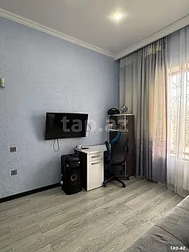 Satılır 5 otaqlı həyət evi