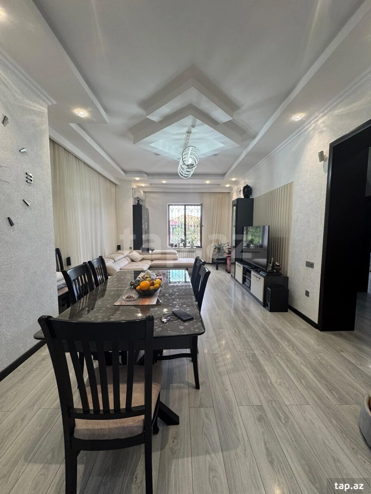 Satılır 5 otaqlı həyət evi