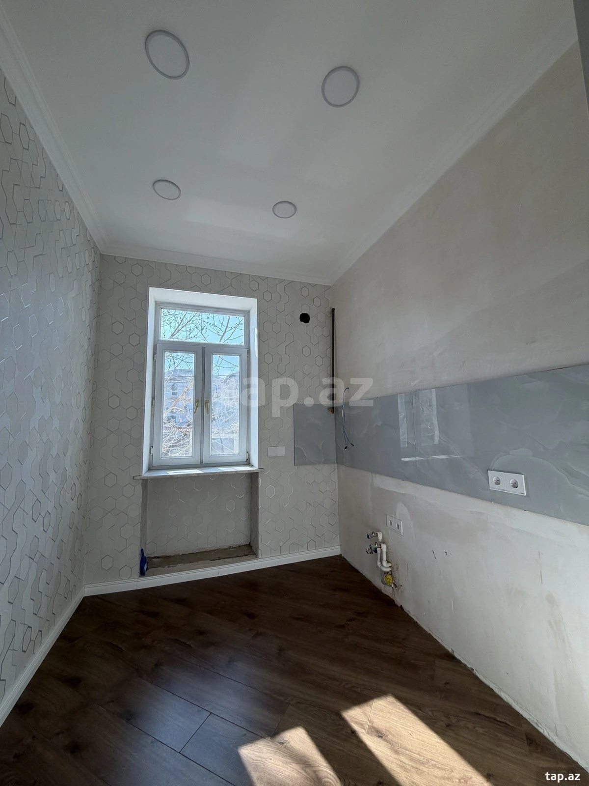 Satılır 3 otaqlı mənzil 70 m²