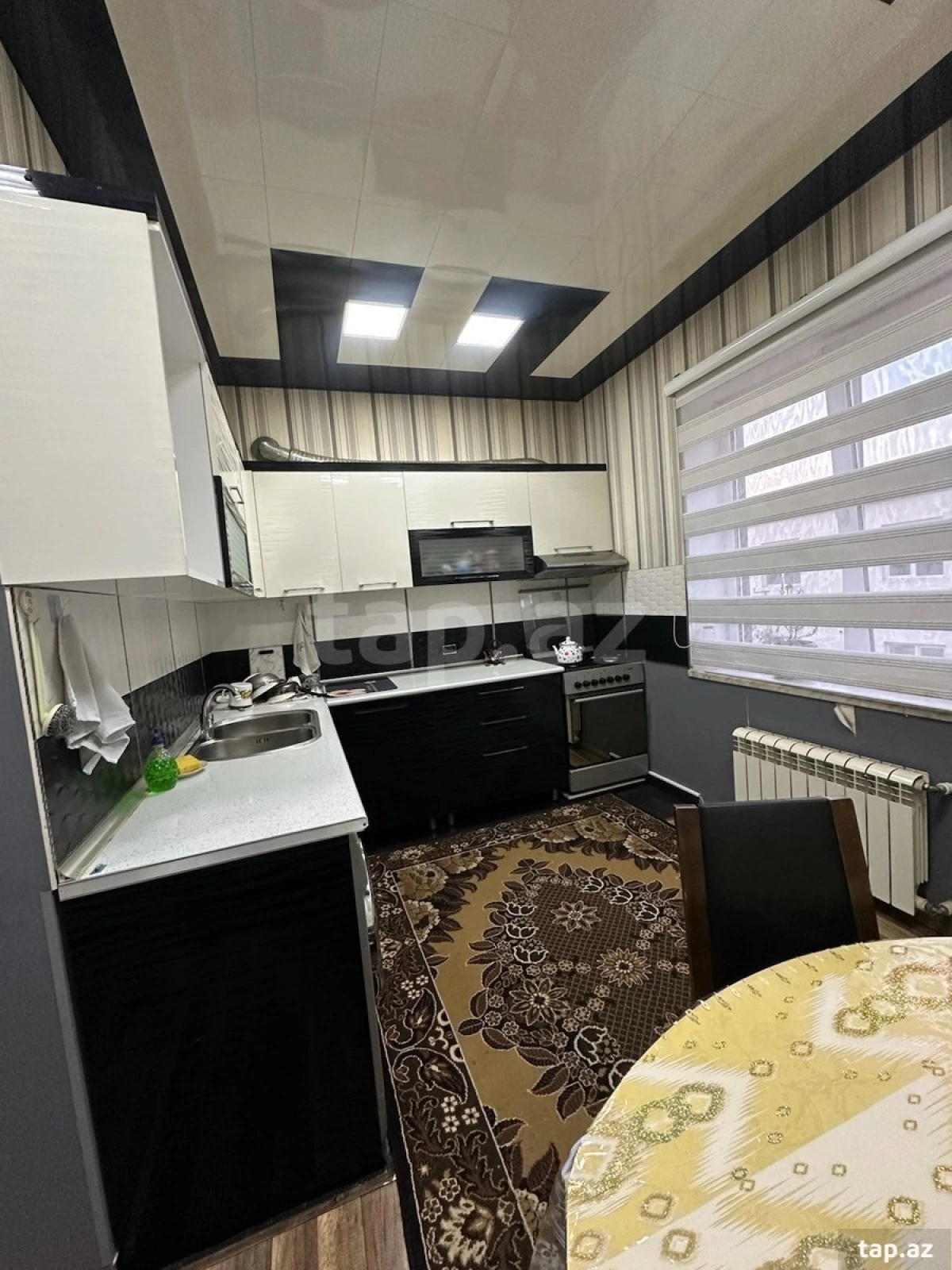 Kirayə verilir 2 otaqlı yeni tikili 70 m²