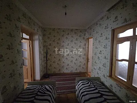 Kirayə verilir 3 otaqlı həyət evi