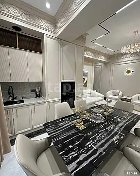 Kirayə verilir 3 otaqlı yeni tikili 80 m²