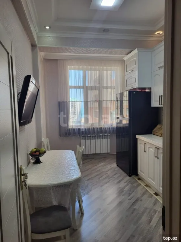 Satılır 3 otaqlı yeni tikili 95 m²