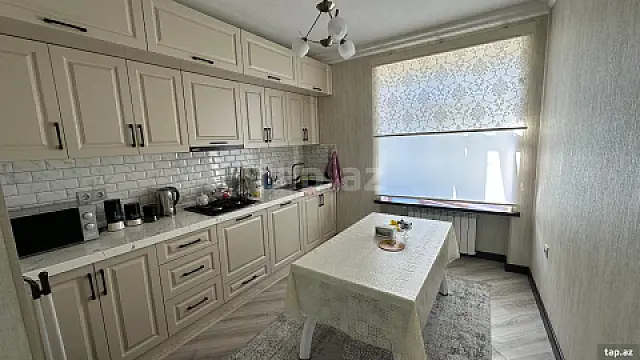 Kirayə verilir 5 otaqlı həyət evi