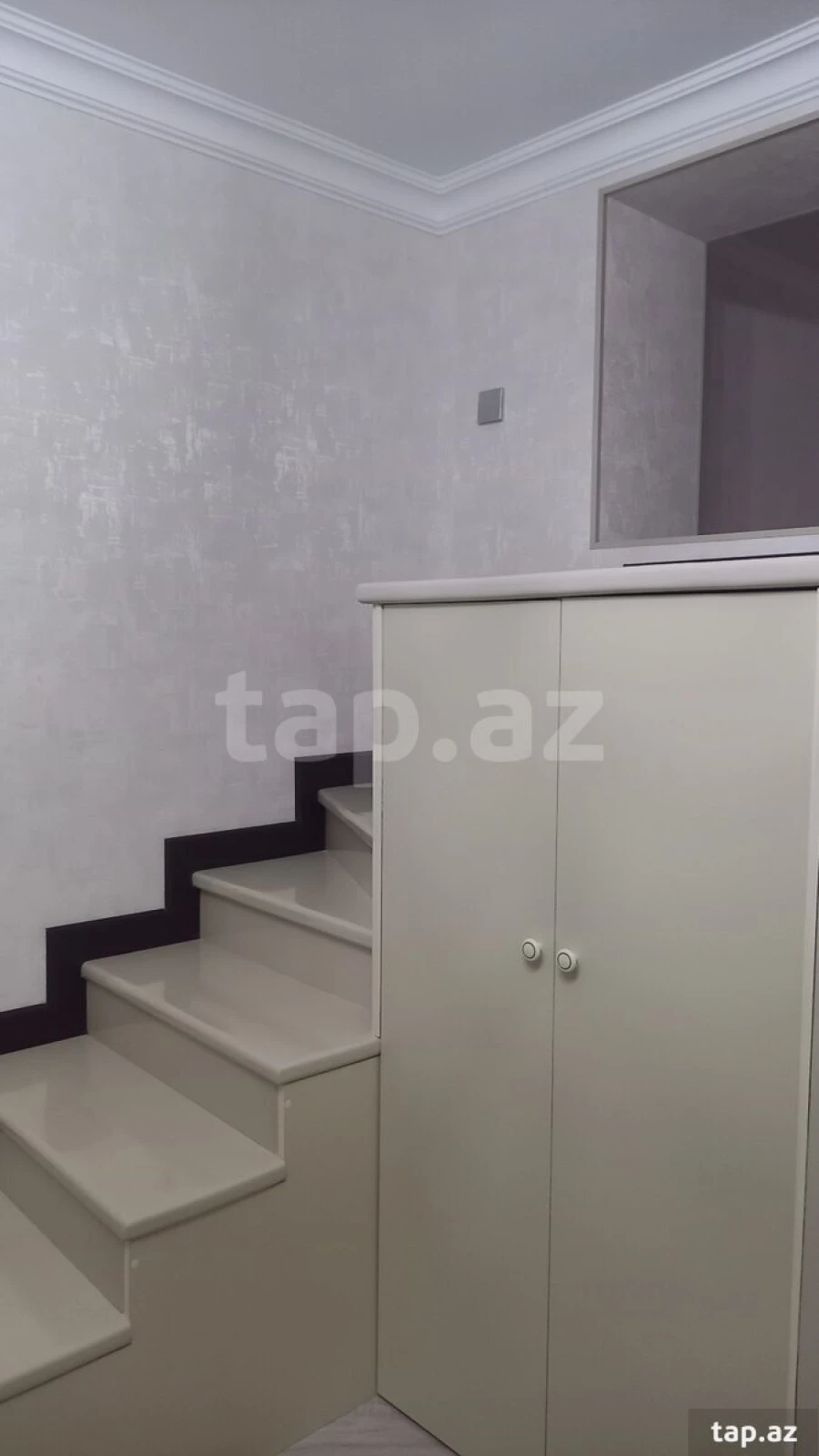 Kirayə verilir 5 otaqlı həyət evi