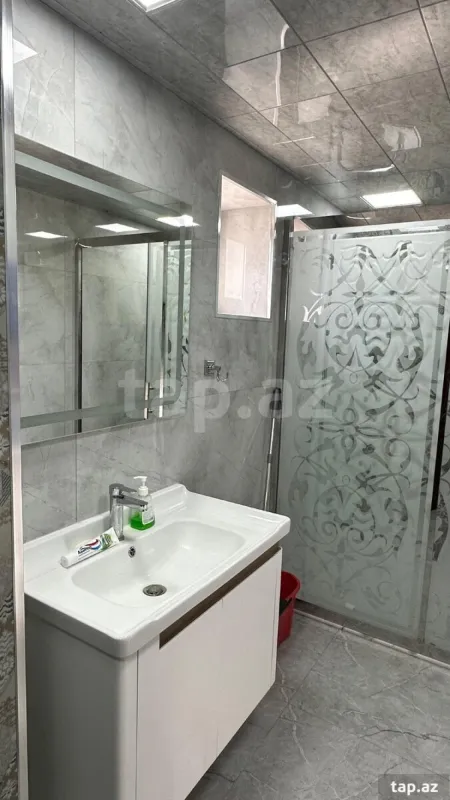 Kirayə verilir 5 otaqlı həyət evi